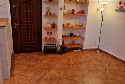 Apartament cu 3 camere decomandat în Central - 3