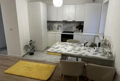 Apartament cu 3 camere decomandat în Central - 2