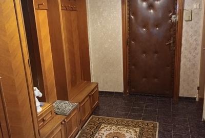 Apartament cu 3 camere semidecomandat în Rahova - 3