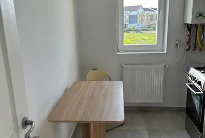 Bloc nou,et II, decomandat, mobilat. - 15