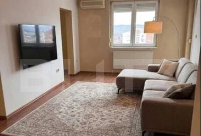 Apartament cu 2 camere decomandat, mobilat în Central