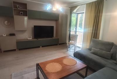 Apartament cu 2 camere decomandat în Micro 6 - 12
