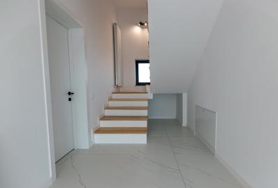 Casă individuală cu 5 camere cu Garaj în Corbu - 14