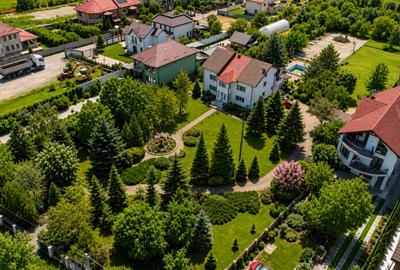 Casă individuală cu 10 camere cu Canalizare în Ciorogârla - 1