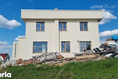Casă cu 4 camere cu Teren 245 Mp în Iorga - 7