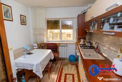 Apartament cu 3 camere decomandat în Central - 9