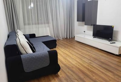 Apartament cu 2 camere decomandat în Republicii