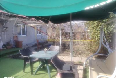 Casă cu 3 camere cu Teren 900 Mp în Lipănești