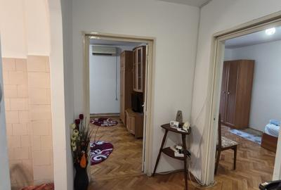 Apartament cu 3 camere decomandat în Girocului - 4