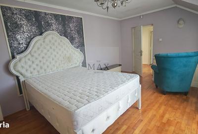 Casă cu 5 camere cu Teren 700 Mp în Gruia - 1