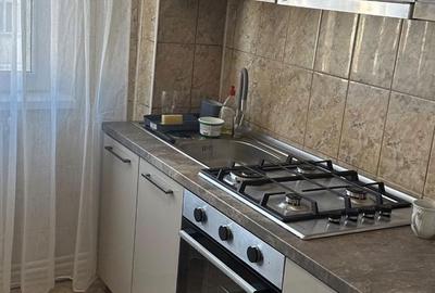 Apartament cu 3 camere decomandat în Exterior Vest