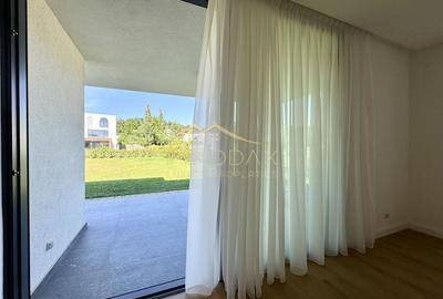 Vila Exclusivista in Mijlocul Naturii *959mp teren*/ 420mpc / Balotesti - 45