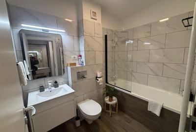 Apartament cu 2 camere decomandat în Tractorul - 8