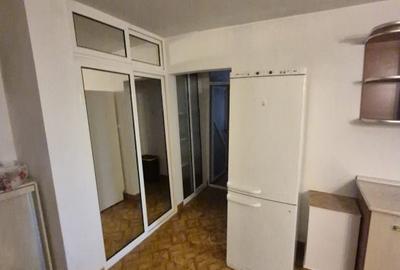 APARTAMENT DE VÂNZARE - 3