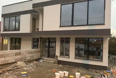 Casă cu 7 camere cu Teren 225 Mp în Bariera Vâlcii