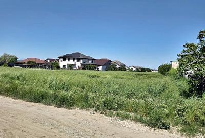 Teren Construcții intravilan de 340 mp, în Vest - 3