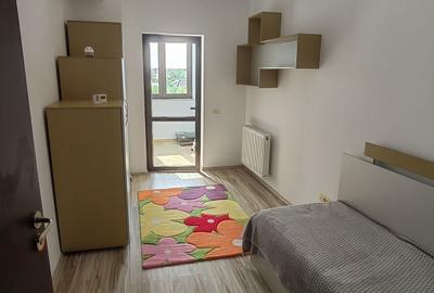Apartament cu 3 camere semidecomandat în Valea Oltului - 3