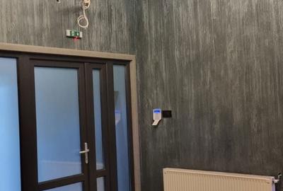 Spațiu comercial, de 100 mp, în Central - 1