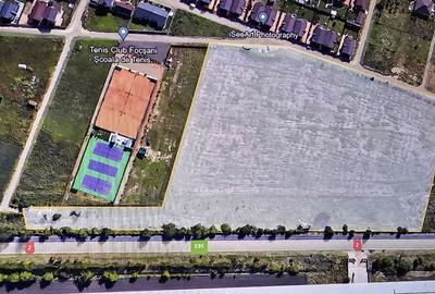 Teren de 33000 mp, în Central - 3