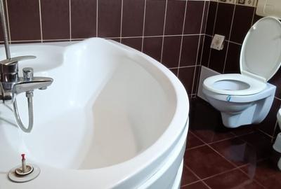 Apartament cu 3 camere decomandat în Central - 1