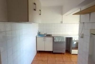 Unirii (Tribunal),2 camere etaj 5, spatios,vedere fata,intrare stradala Unirii (Tribunal),2 camere etaj 5, spatios,vedere fata,intrare stradala - 13