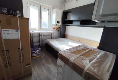 Garsonieră decomandată în Central