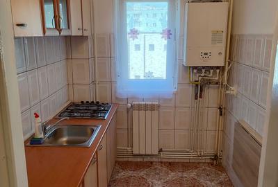 Apartament cu 3 camere semidecomandat în Central - 9