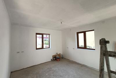 Casă cu 4 camere în Brebu - 2