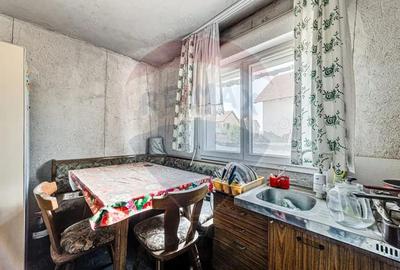 Casă cu 4 camere cu Teren 600 Mp în Livada - 2