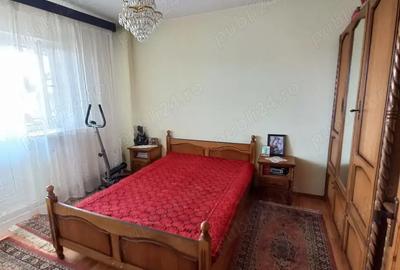 Vand apartament 4 camere - 1