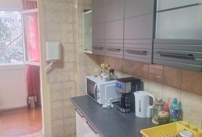 Apartament decomandat în Mărgeanului