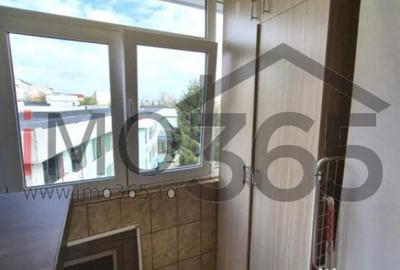 Apartament cu 3 camere semidecomandat în Craiovei - 5