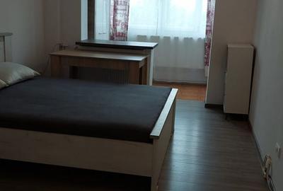 Apartament cu 3 camere în Circumvalațiunii - 8