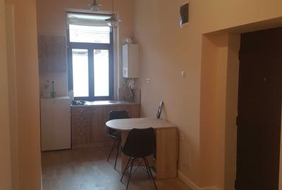 Apartament cu 2 camere decomandat în Ultracentral