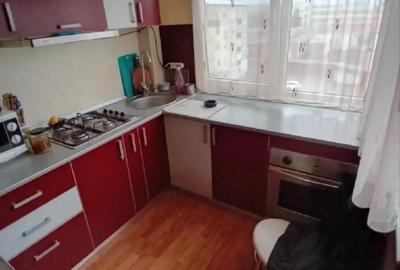 Apartament cu 3 camere decomandat în Central - 2