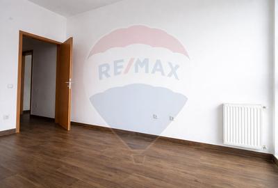 Birou, de 91.800003051758 mp, în Bistrița Lac - 3