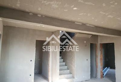 Casă individuală cu 5 camere cu Canalizare în Șura Mică - 5