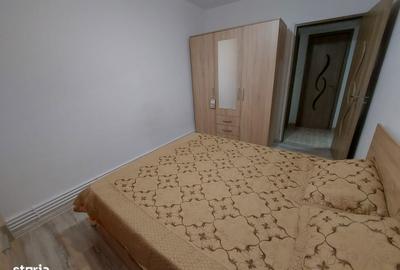 Apartament cu 2 camere decomandat în Micro 6 - 7