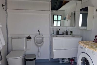 Casă cu 4 camere în Exterior Vest - 1