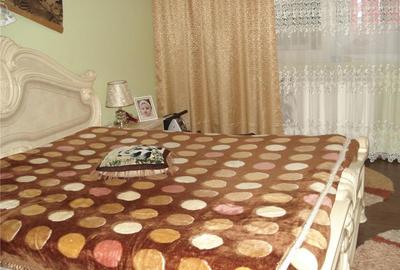 Casă cu 3 camere decomandat în Gării - 4