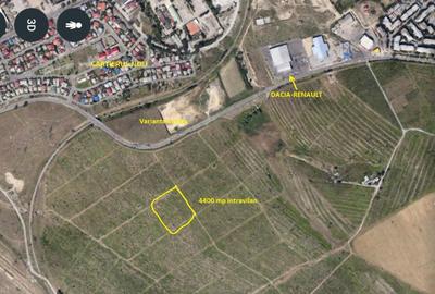 Teren de 4400 mp, în Central - 2
