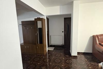 Apartament cu 4 camere decomandat în Central - 2