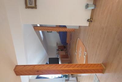 Casa parter+ etaj+ mansarda - 2