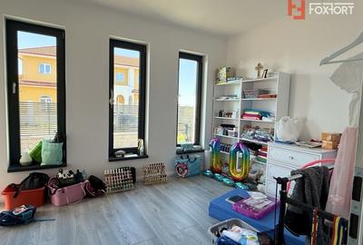 Casă individuală cu 5 camere cu Teren 1033 Mp în Săcălaz - 10