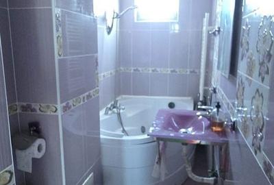 Apartament cu 2 camere în Micro 6 - 13