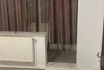 Spațiu comercial, de 50 mp, în Central - 3