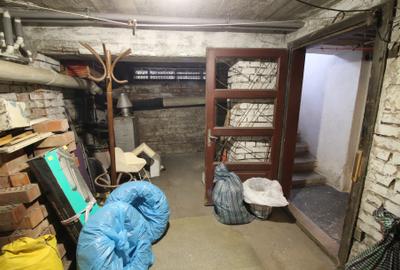 Casă individuală cu 4 camere cu Canalizare în Central - 17