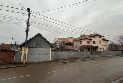 Casă cu 5 camere în Central - 5