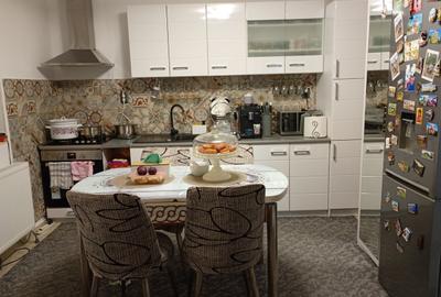 Casă cu 3 camere cu Teren 508 Mp în Tei - 10