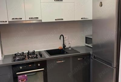 Apartament cu 3 camere decomandat în Nufărul - 9